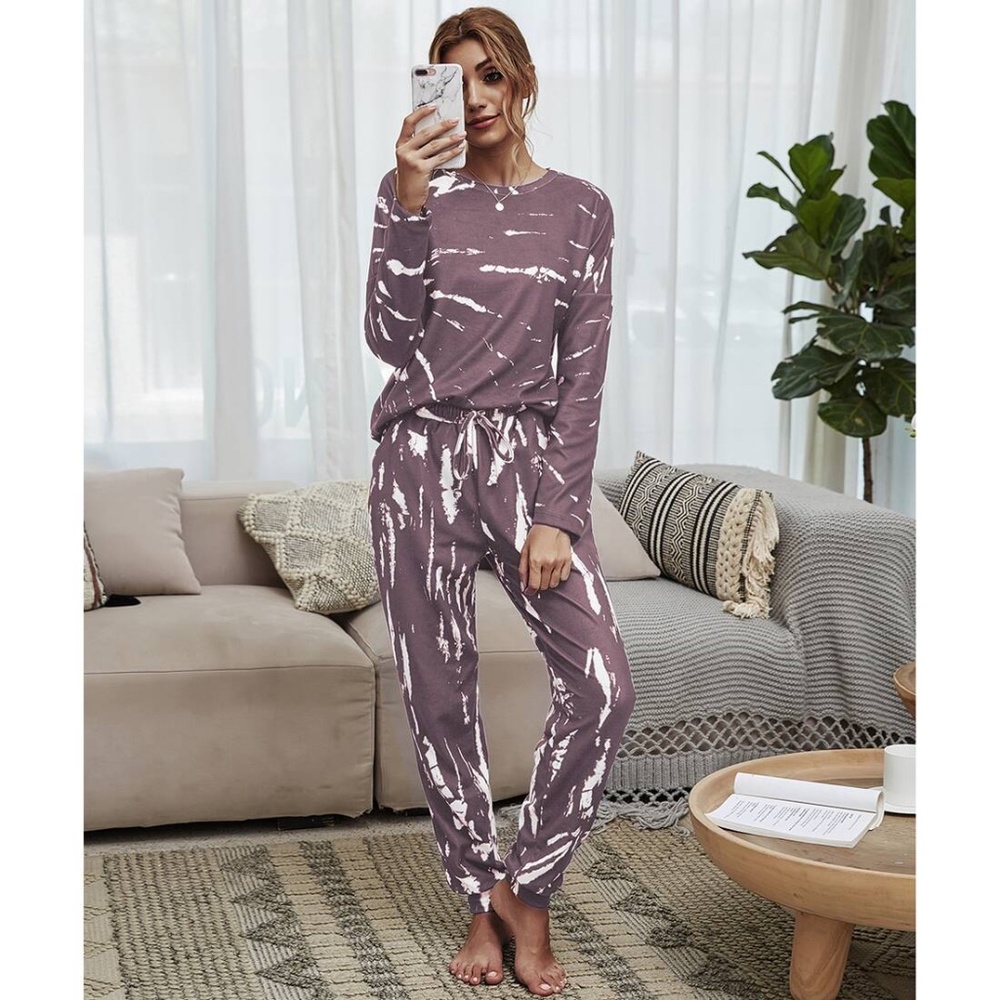 Purple Marble Print Long-Sleeve Tee & Joggers